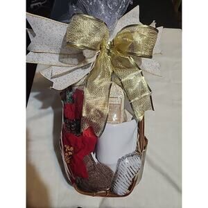 Olivia Grace Coconut Breeze Foot Care Gift Set Slippers Loofa Foot Scrubber Loti